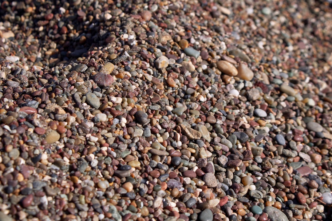 collection-04 pile of brown stones gdcfgeknniu White Rock Local