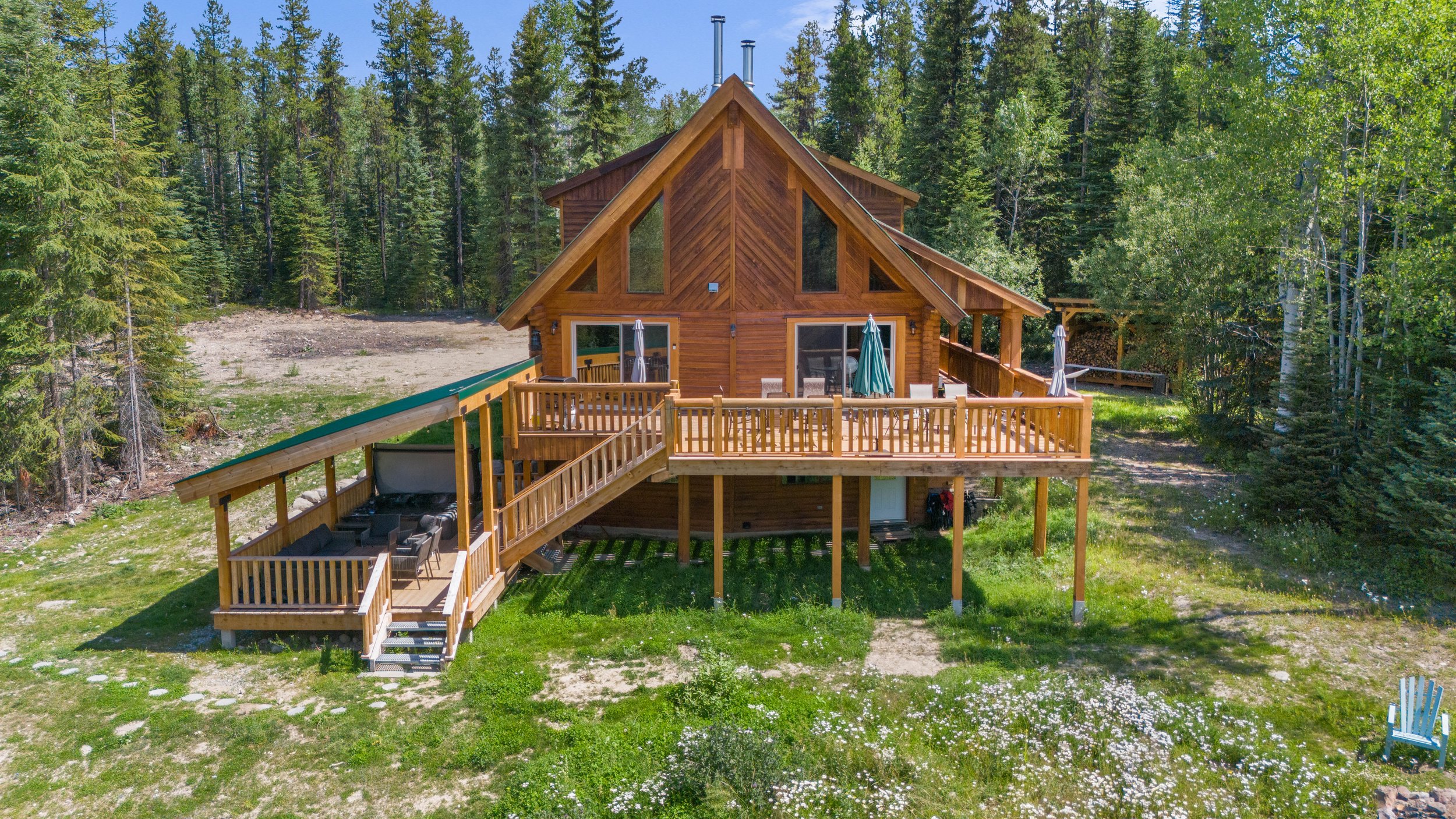 Log cabin vacation rental managed by Havn Hosting
